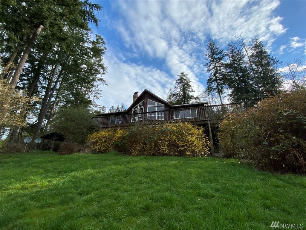 Property Photo: 246 Cayou Valley Dr WA 98245