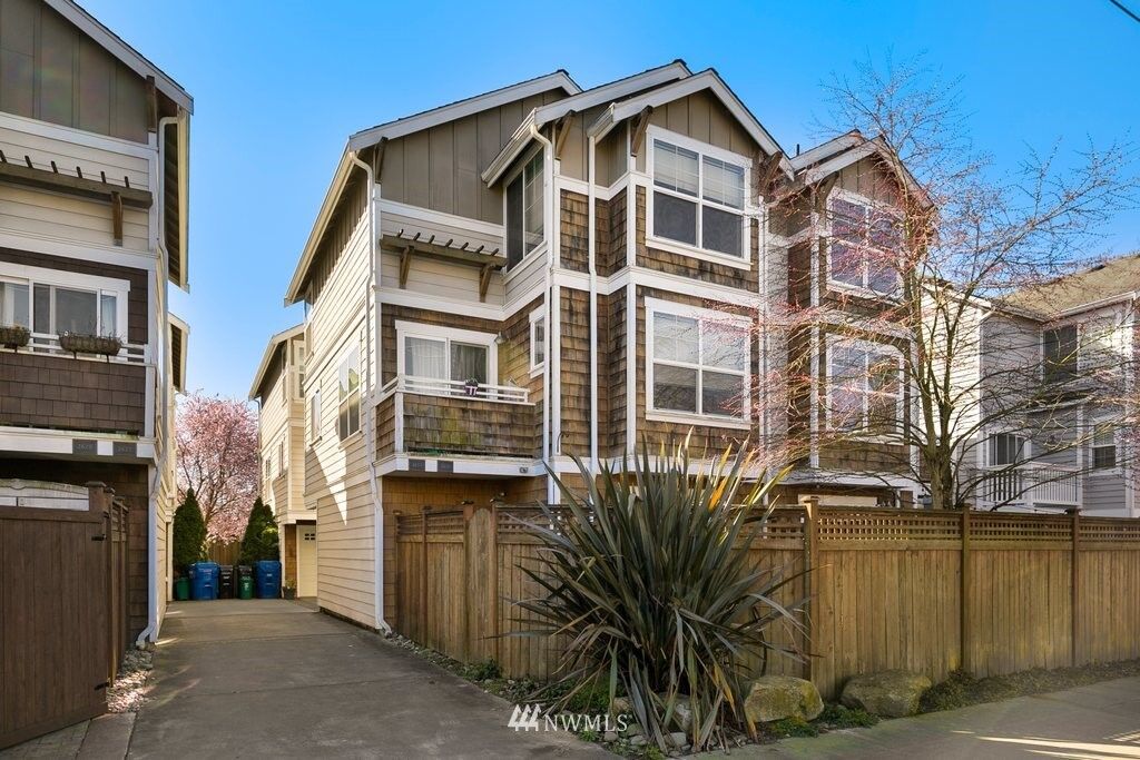 Property Photo: 2635 NW 57th Street B WA 98107