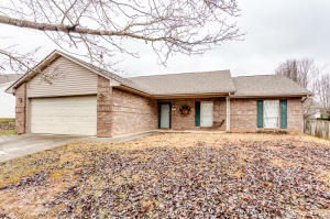 Property Photo:  2110 Post Oak Lane  TN 37801 