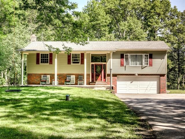 Property Photo:  72 Maybrook Road  NY 10916 