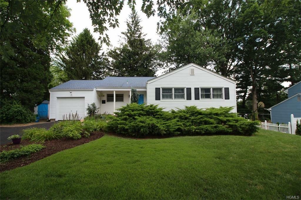 Property Photo:  32 Fairview Lane  NY 10962 