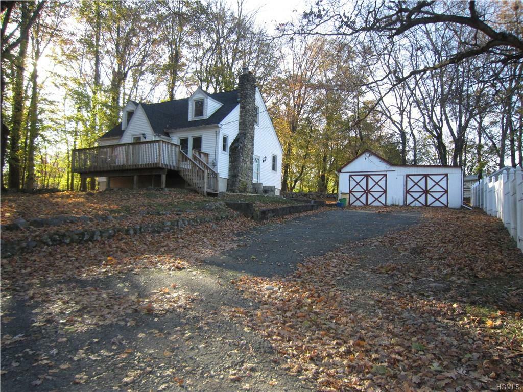 Property Photo:  6 Bedford Court  NY 10980 