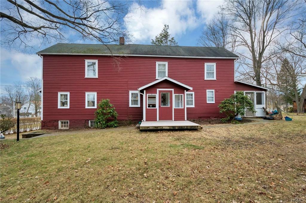 Property Photo:  2 Pawtuxet Avenue  NY 10950 