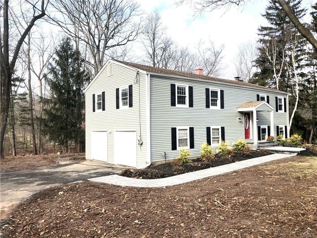 Property Photo:  93 Robinhood Lane  NY 10956 