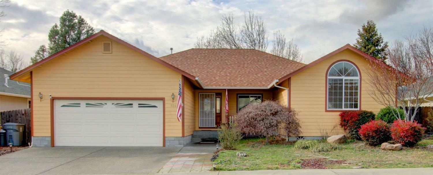 Property Photo: 534 SW Anique Lane OR 97526