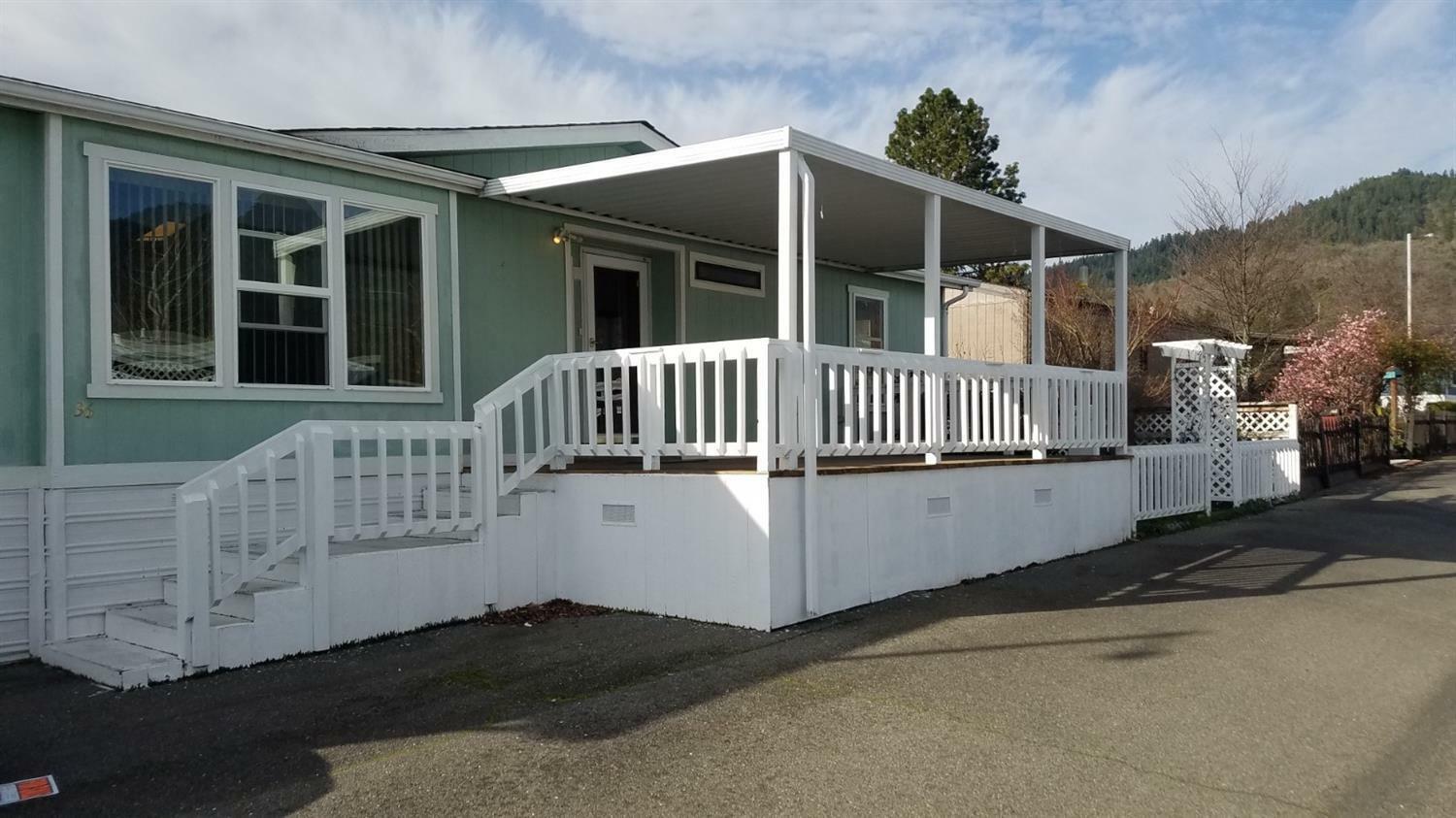 Property Photo:  2325 NW Highland Avenue 36  OR 97526 