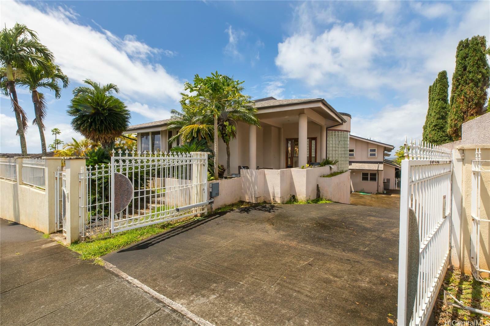 98-866 Kaahele Street  Aiea HI 96701 photo