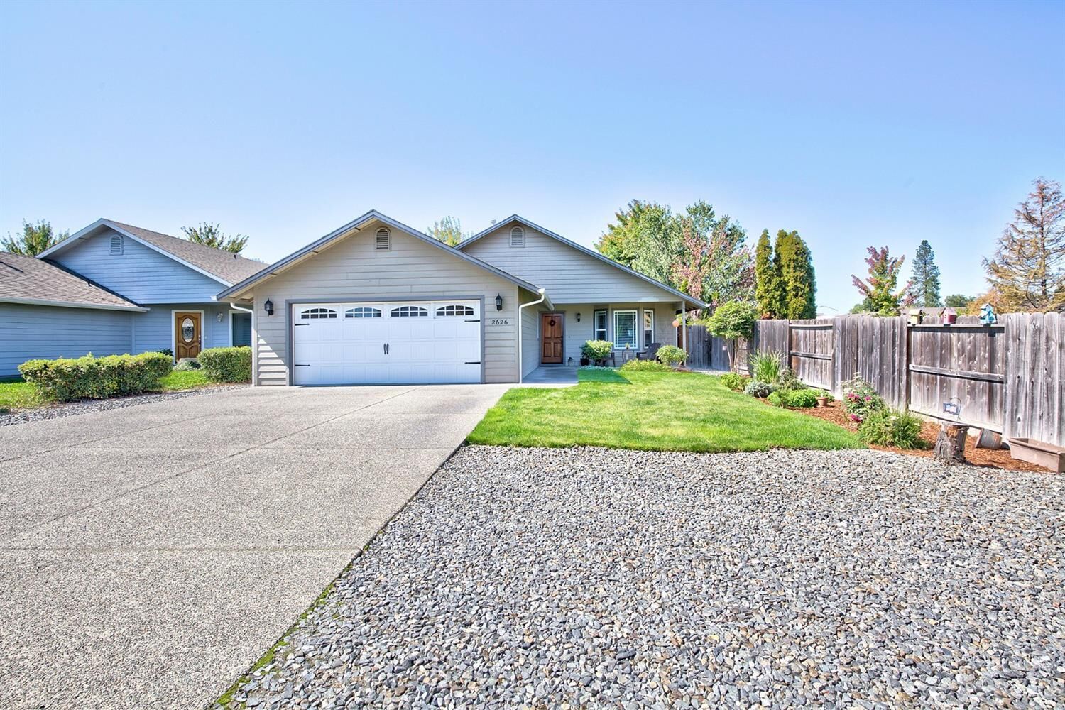 Property Photo: 2626 Esther Lane OR 97527