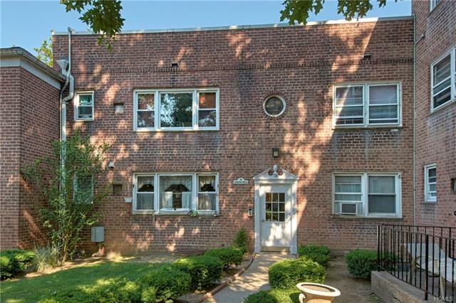 Property Photo: 18 Leewood Circle 3R NY 10709