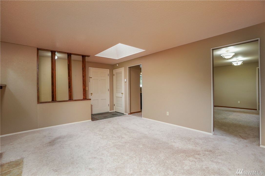 Property Photo:  4010 N Whitman St  WA 98407 