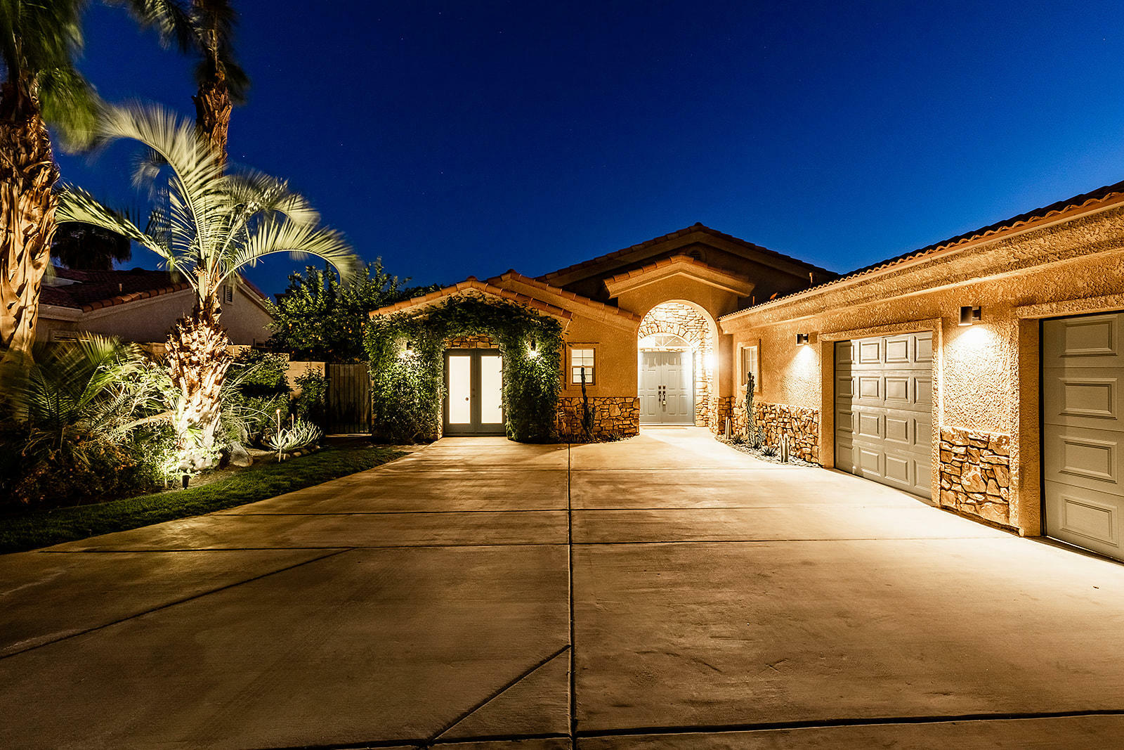 Property Photo:  79517 Morning Glory Court  CA 92253 