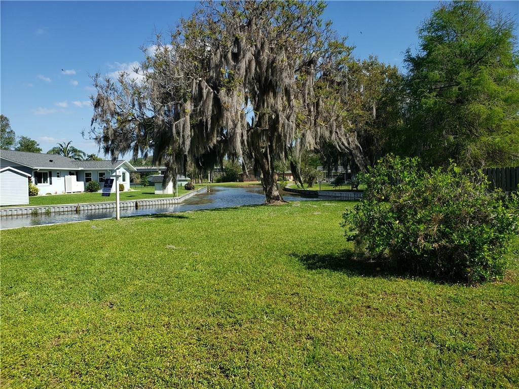 Property Photo:  Watts Court  FL 32778 