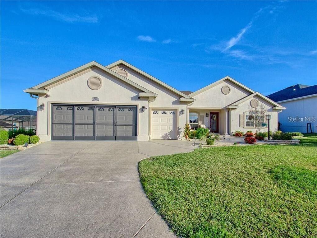 Property Photo:  17119 SE 111th Terrace Road  FL 34491 