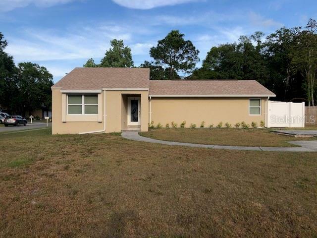 Property Photo:  16007 Ranchita Court  FL 33618 