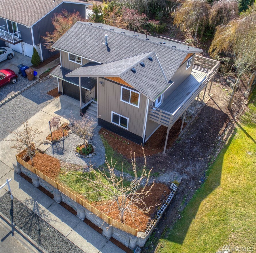 Property Photo:  3918 Commencement Bay Dr  WA 98407 