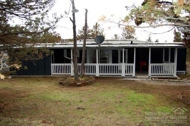 Property Photo:  15080 SE Easy Street  OR 97754 