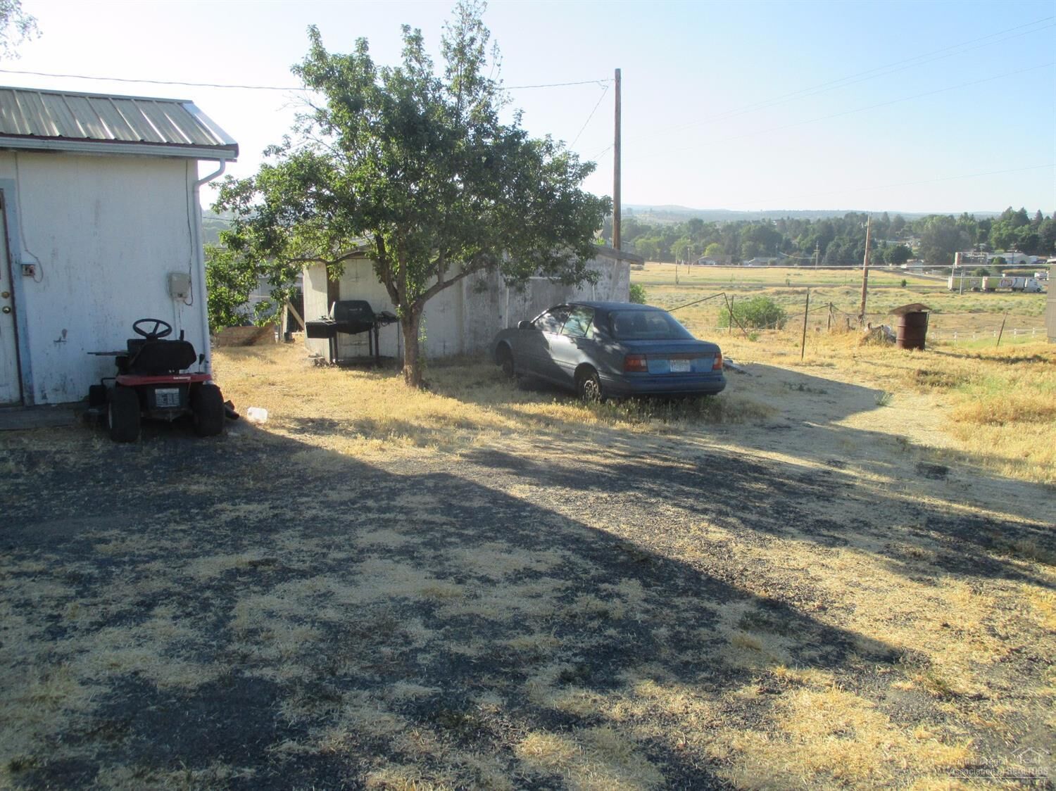 Property Photo:  91 NE Jefferson Street  OR 97741 