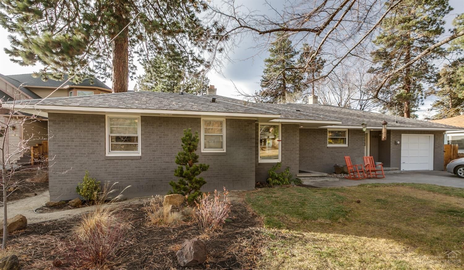 Property Photo:  1101 NE 9th Street  OR 97701 