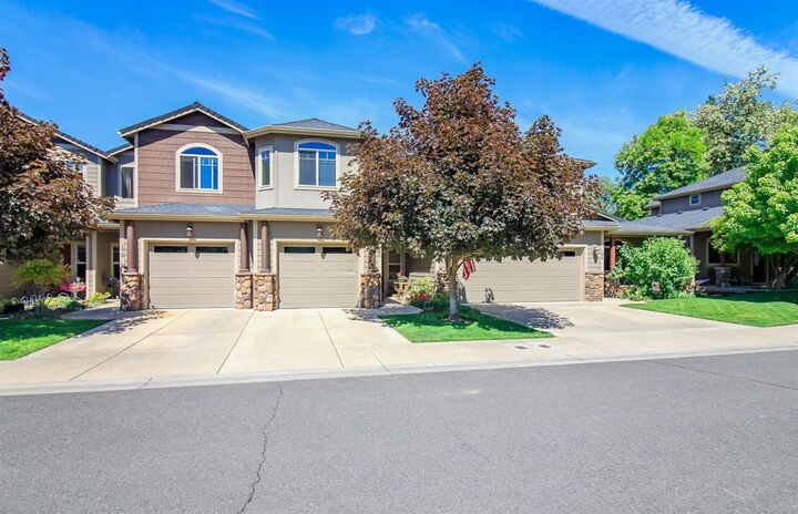 180 Rivers Edge Drive  Gold Hill OR 97525 photo