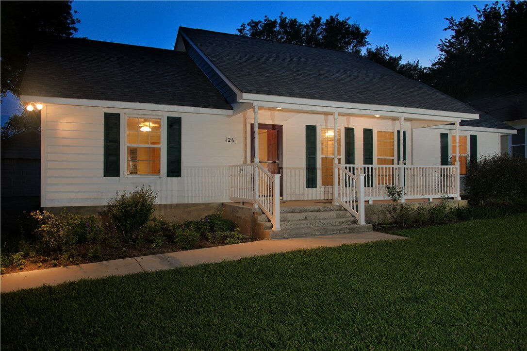 Property Photo:  126 S Johnson Avenue  TX 78666 