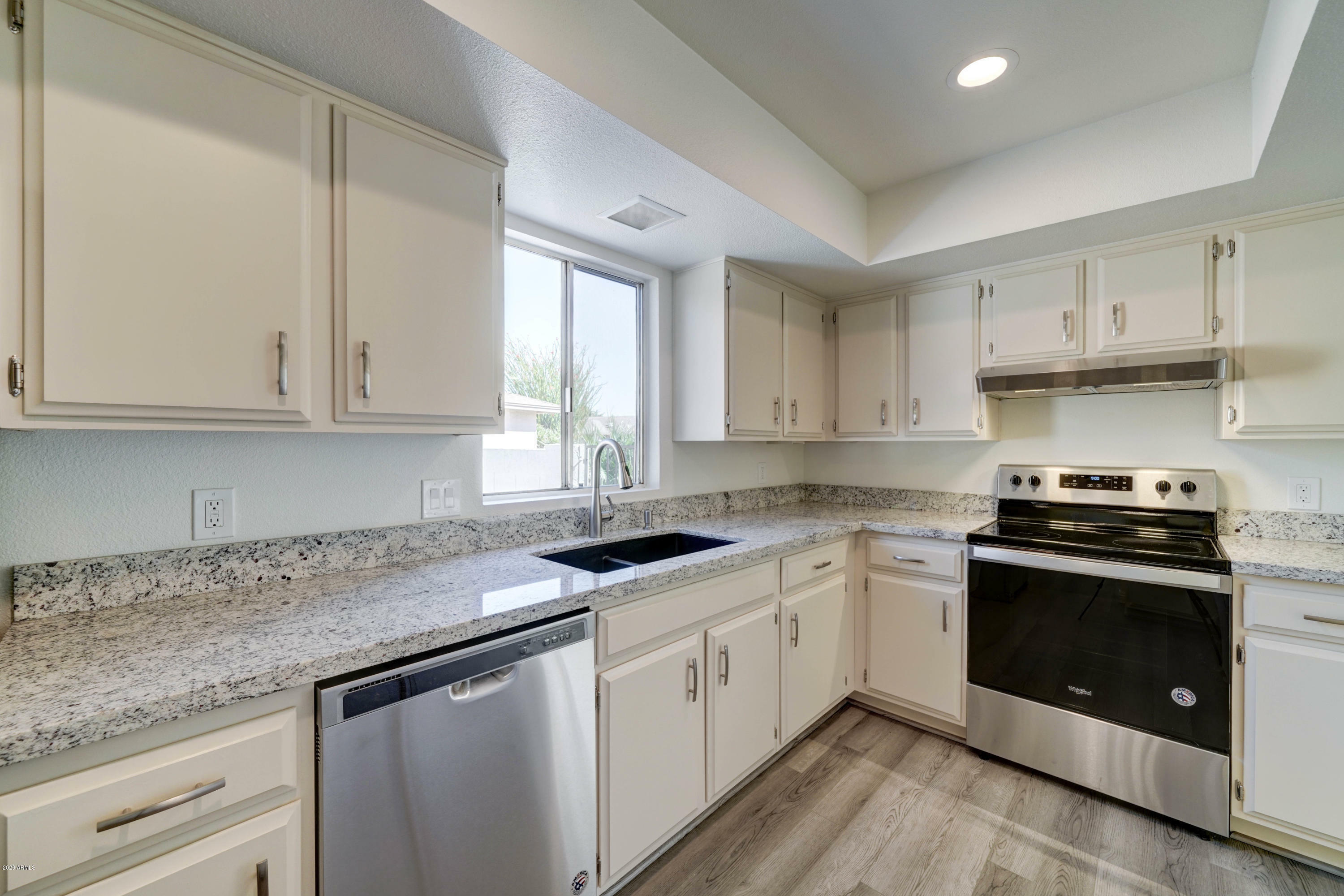 Property Photo: 26442 S Nicklaus Drive AZ 85248