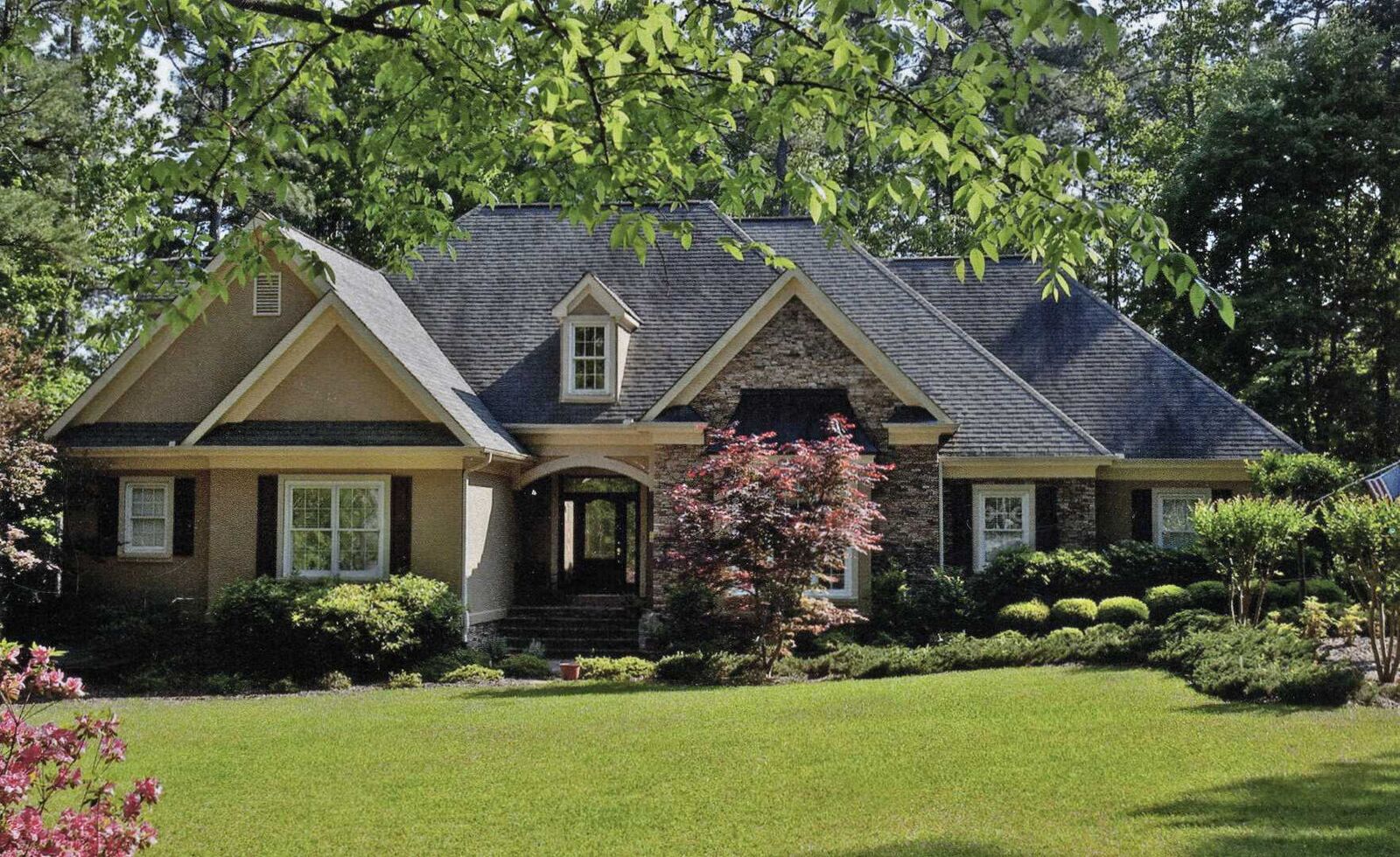 Property Photo: 1111 Parrotts Cove Road GA 30642