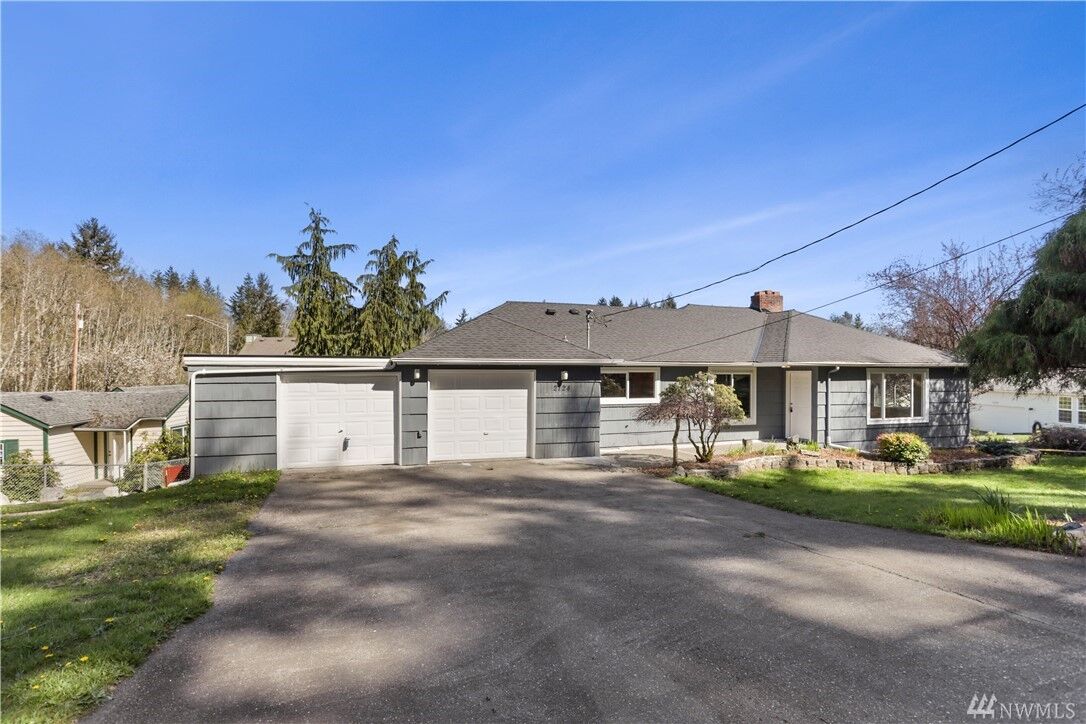 Property Photo:  2124  Division Street NW  WA 98502 