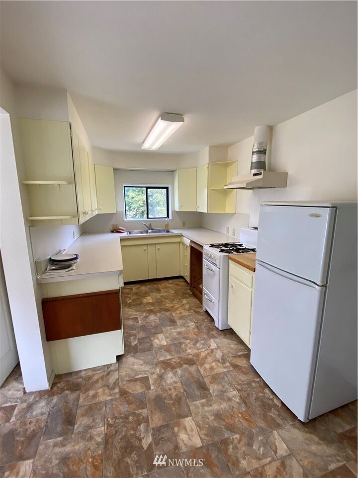 Property Photo: 2811 Borst Avenue WA 98531