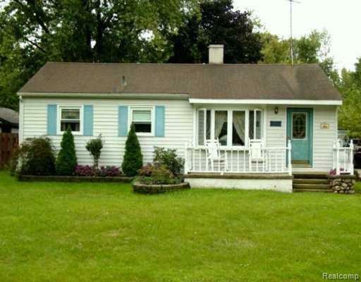 Property Photo: 45105 Paris Drive MI 48111