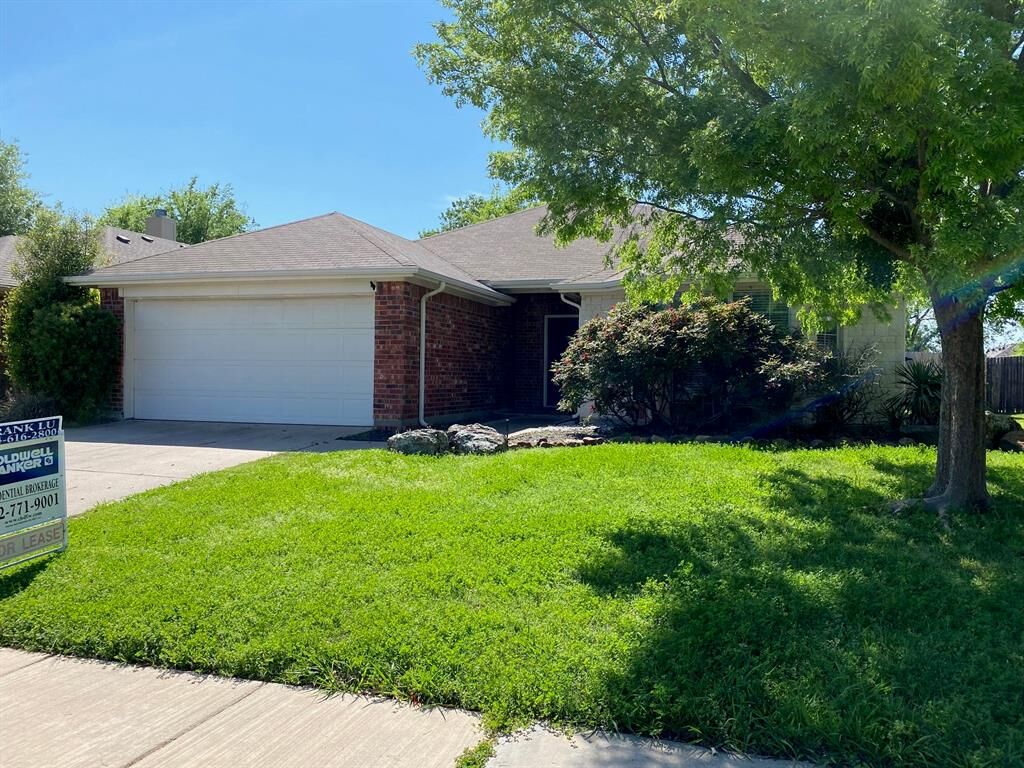 Property Photo: 617 Preston Drive TX 75189