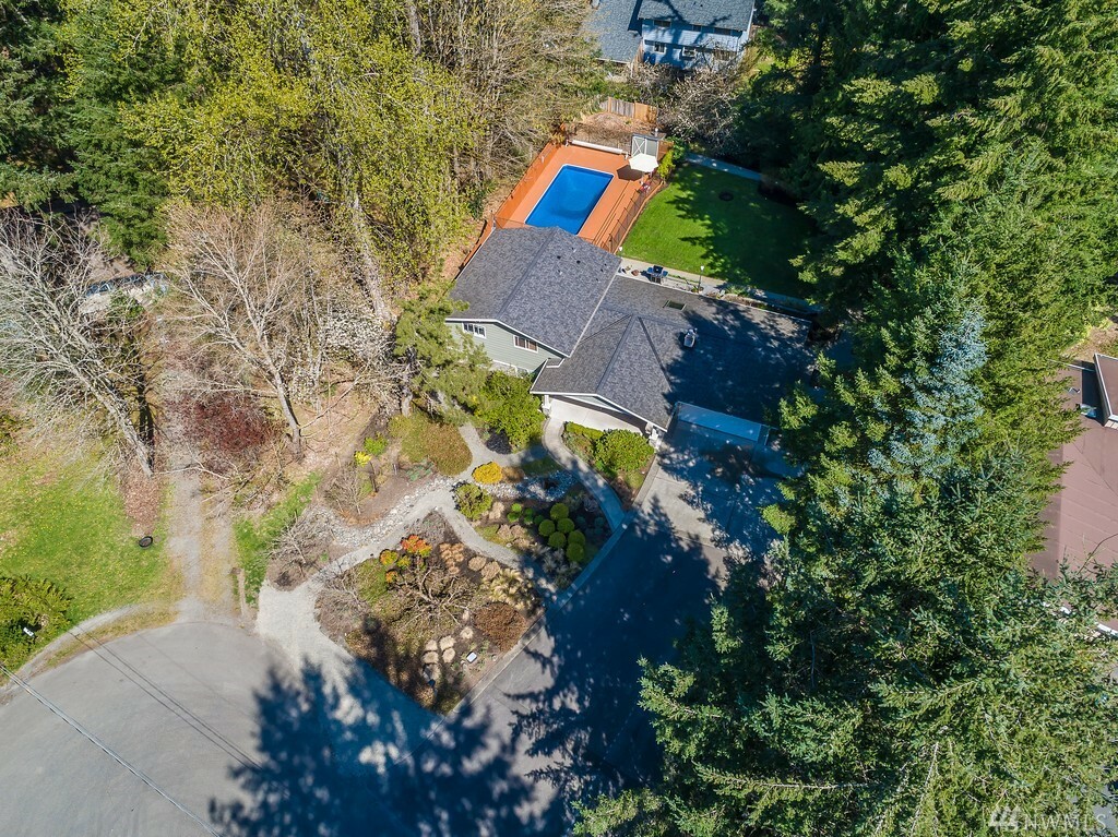 Property Photo:  2820 245th Place SE  WA 98075 