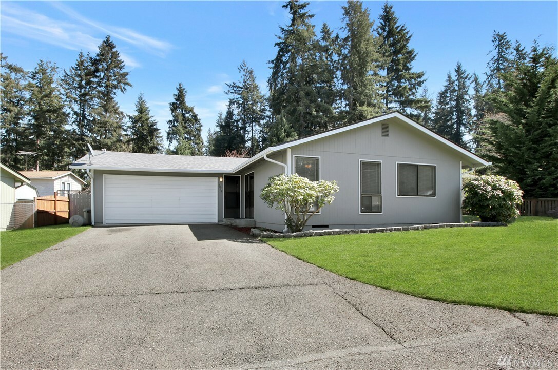 Property Photo:  3011 Forest View Ct S  WA 98374 
