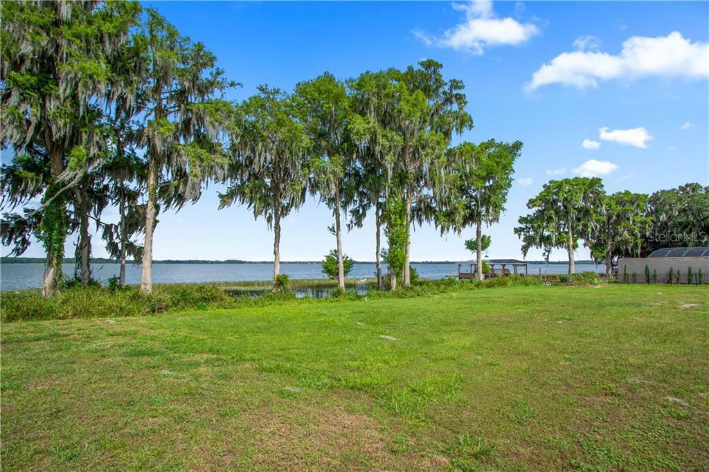 Property Photo:  Savage Circle  FL 34737 