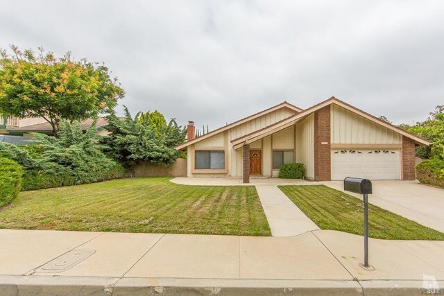 Property Photo:  537 Lotus Avenue  CA 91360 