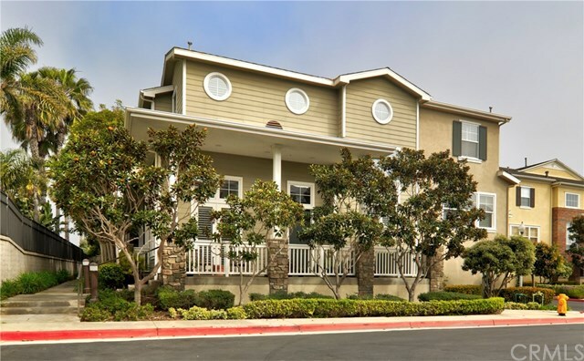 Property Photo:  6221 Pacific Pointe Drive 33  CA 92648 