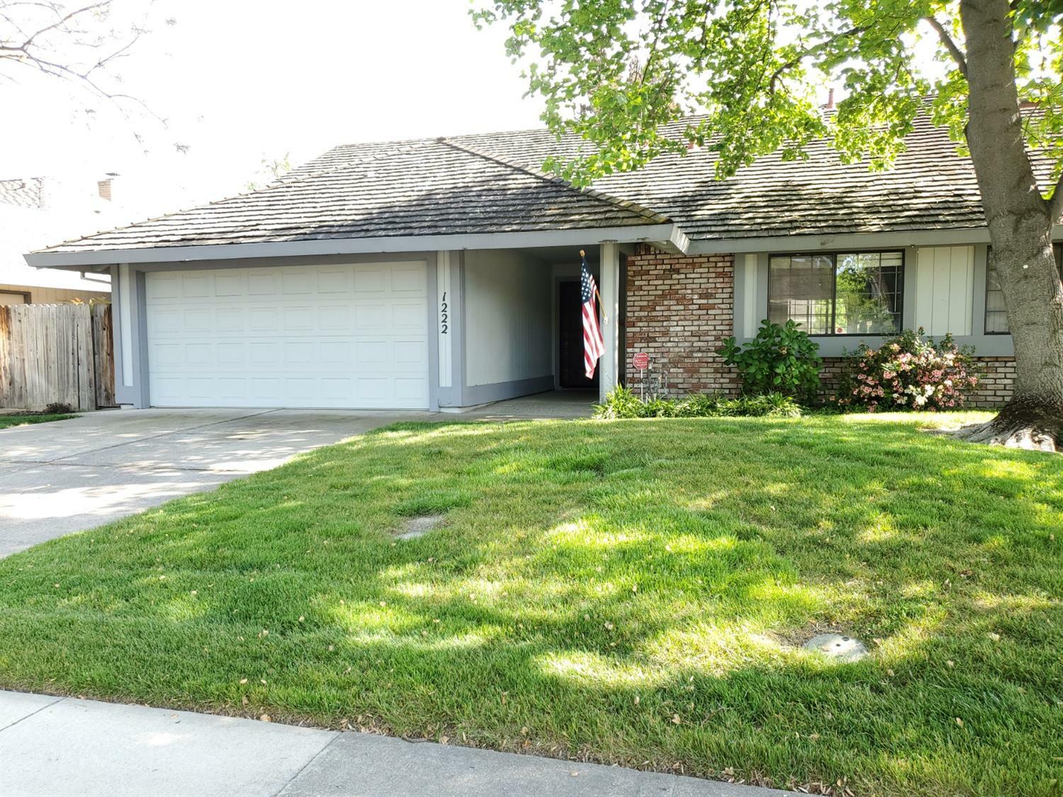 Property Photo:  1222 Cedar Tree Way  CA 95831 