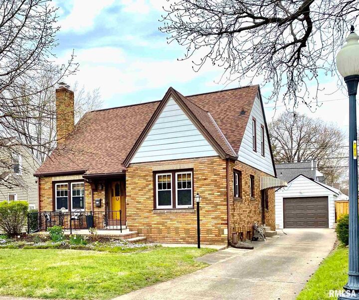 1025 E Norwood  Peoria IL 61603 photo