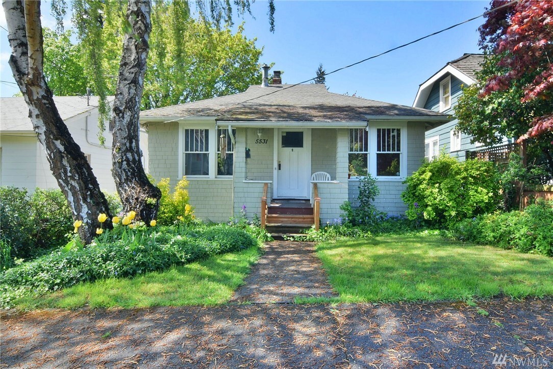 5531  26th Avenue NE  Seattle WA 98105 photo