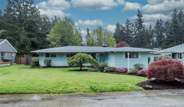 18524  1st Avenue NW  Shoreline WA 98177 photo