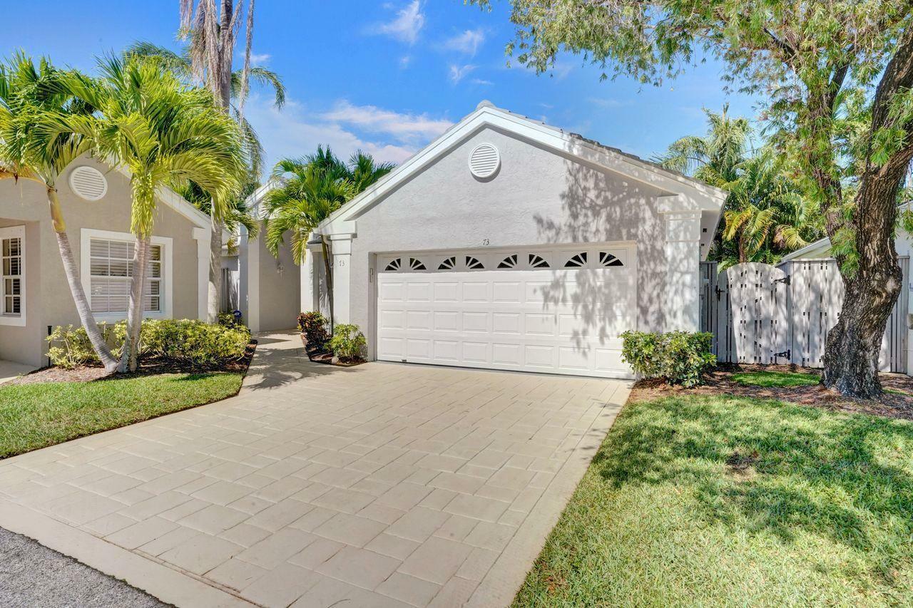 Property Photo:  73 Admirals Court  FL 33418 