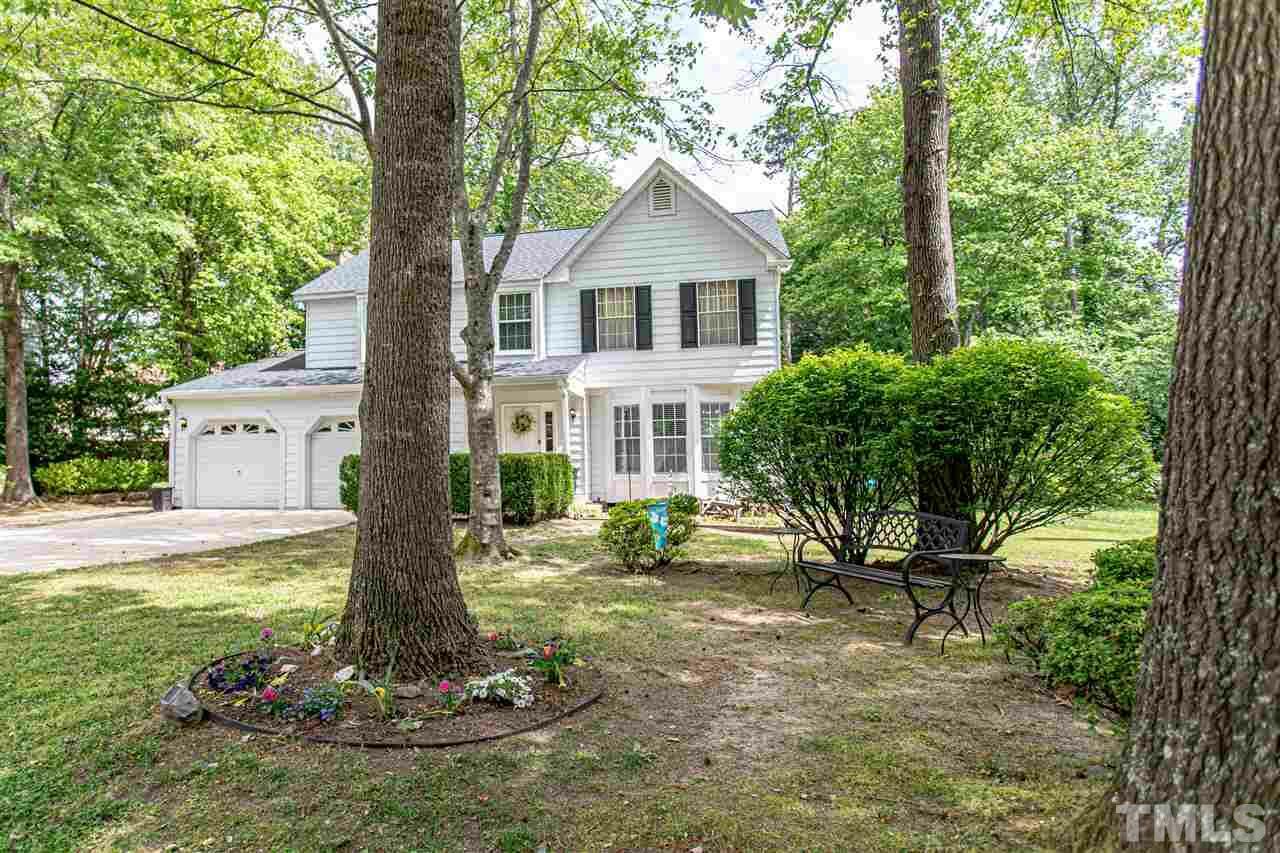 Property Photo:  2112 Treverton Place  NC 27609 