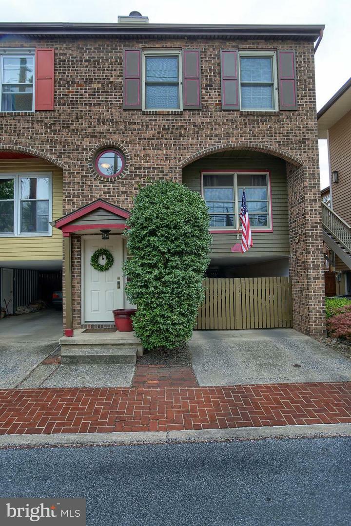 Property Photo:  617 Showers Street  PA 17104 