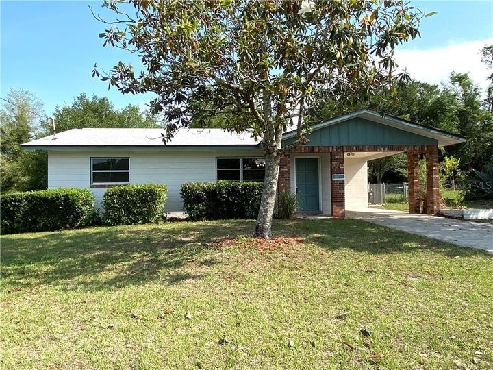 Property Photo: 21695 SW Raintree Street FL 34431