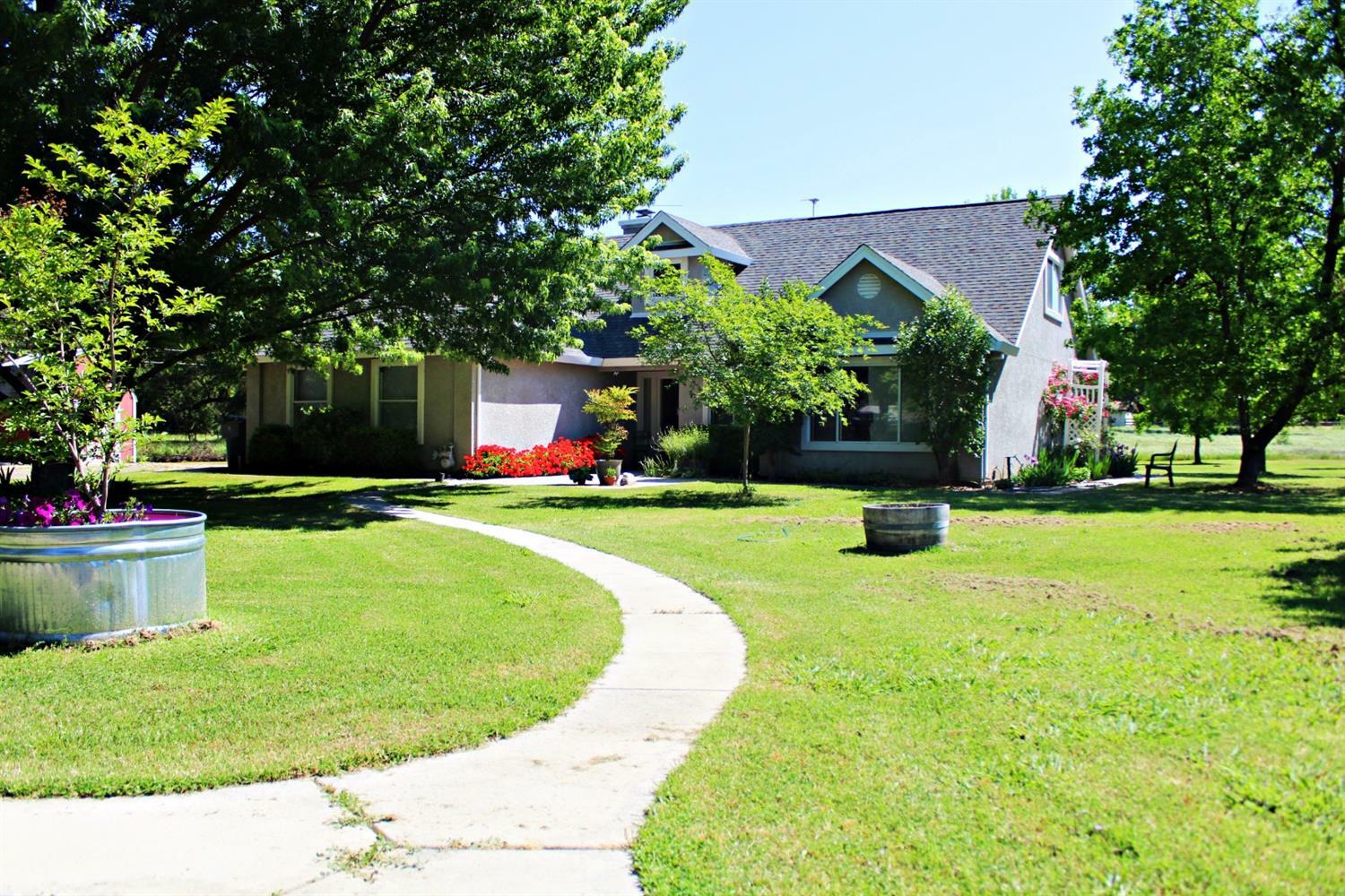 Property Photo:  6015 Oak View Drive  CA 95746 