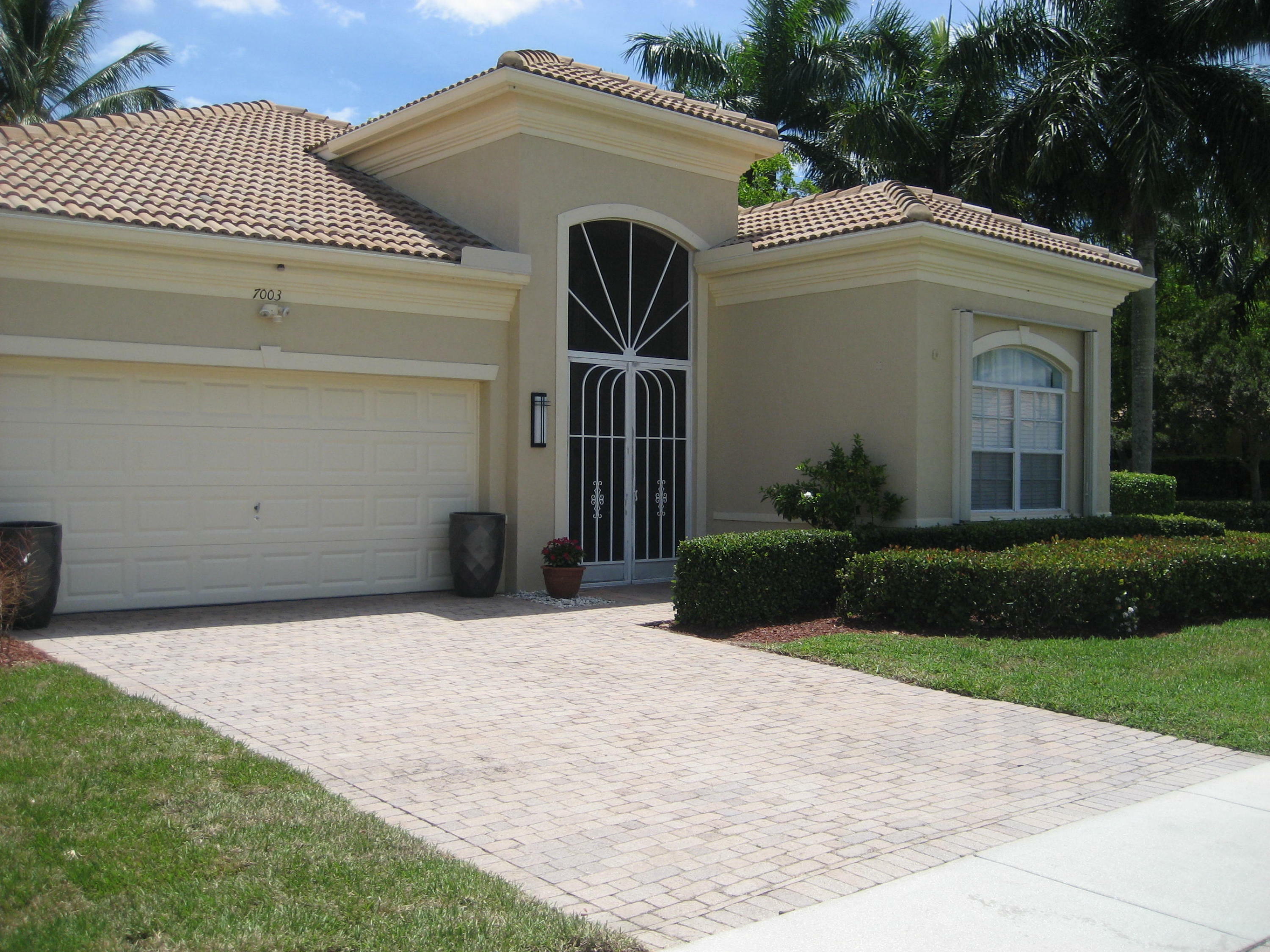 Property Photo:  7003 Demedici Circle  FL 33446 