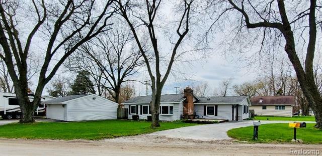 Property Photo:  9743 Silverside Drive S  MI 48178 