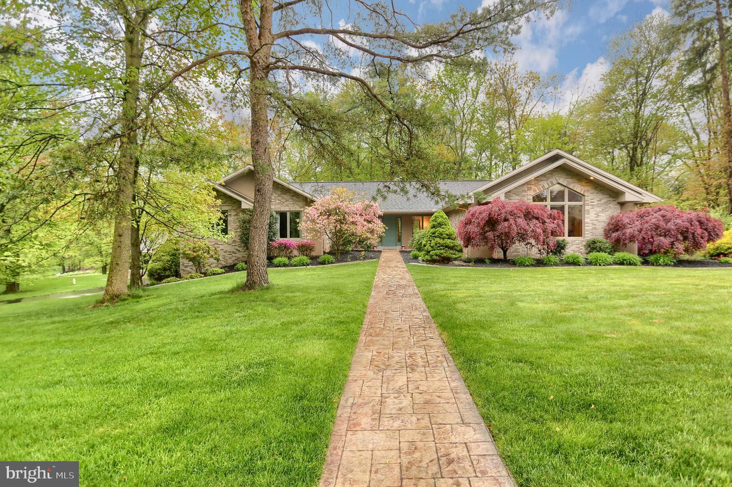 Property Photo:  103 White Pine Drive  PA 17033 