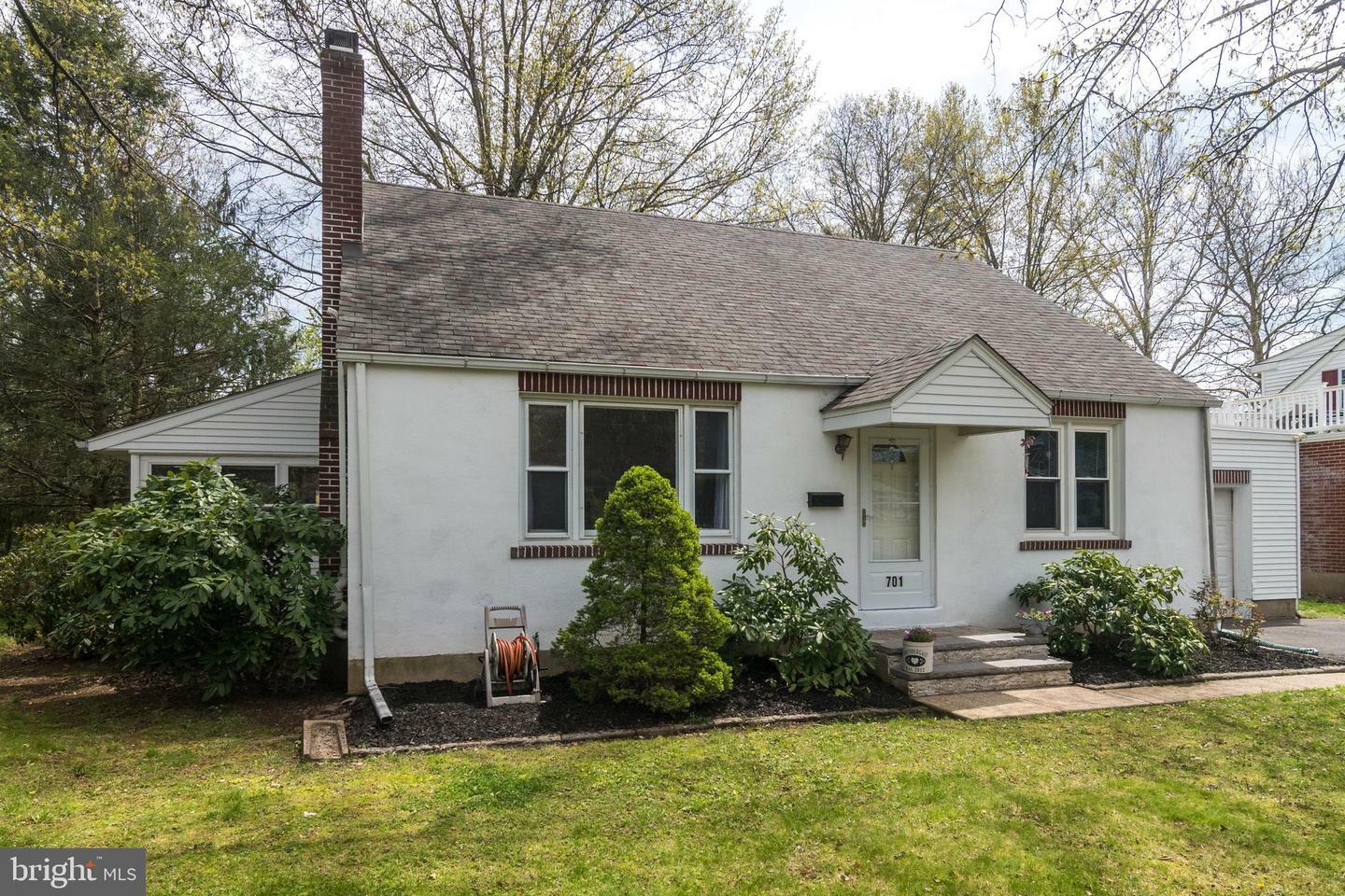 Property Photo:  701 N 5th Street  PA 18944 