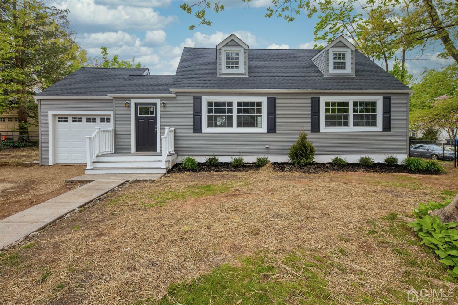 Property Photo:  43 Spear Street  NJ 08840 