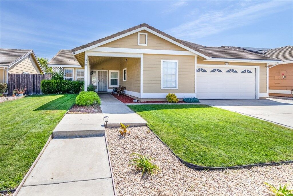 Property Photo: 350 Via Metates CA 92057